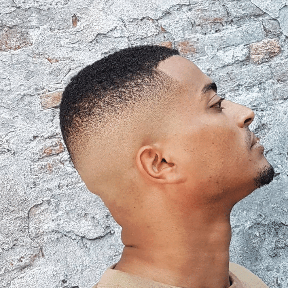 Skæg fade – barber laver fade og overgang til skæg hos Starco Barber